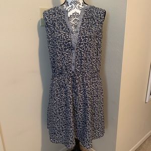 NWT sleeveless floral dress